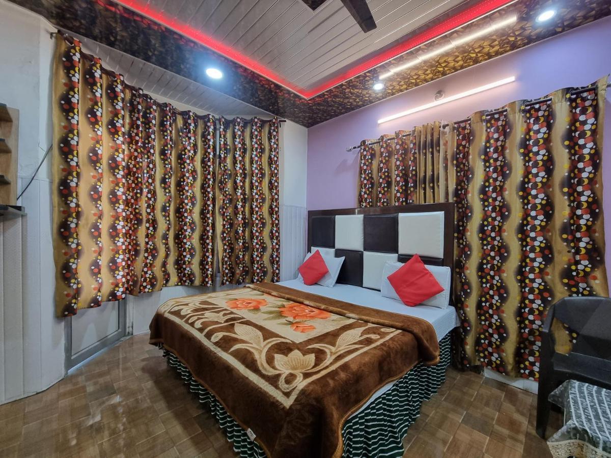 Hotel Sunbeam Далхаузі Екстер'єр фото
